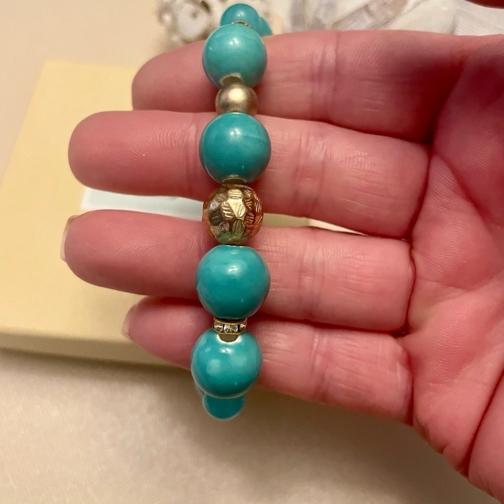 Blue Stretch Quartz Bracelet 14mm and 8mm quartz beads, gold details, turquoise - Picture 2 of 6